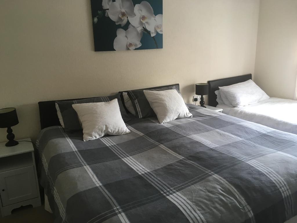 Bentons Guest House Cheltenham Eksteriør billede