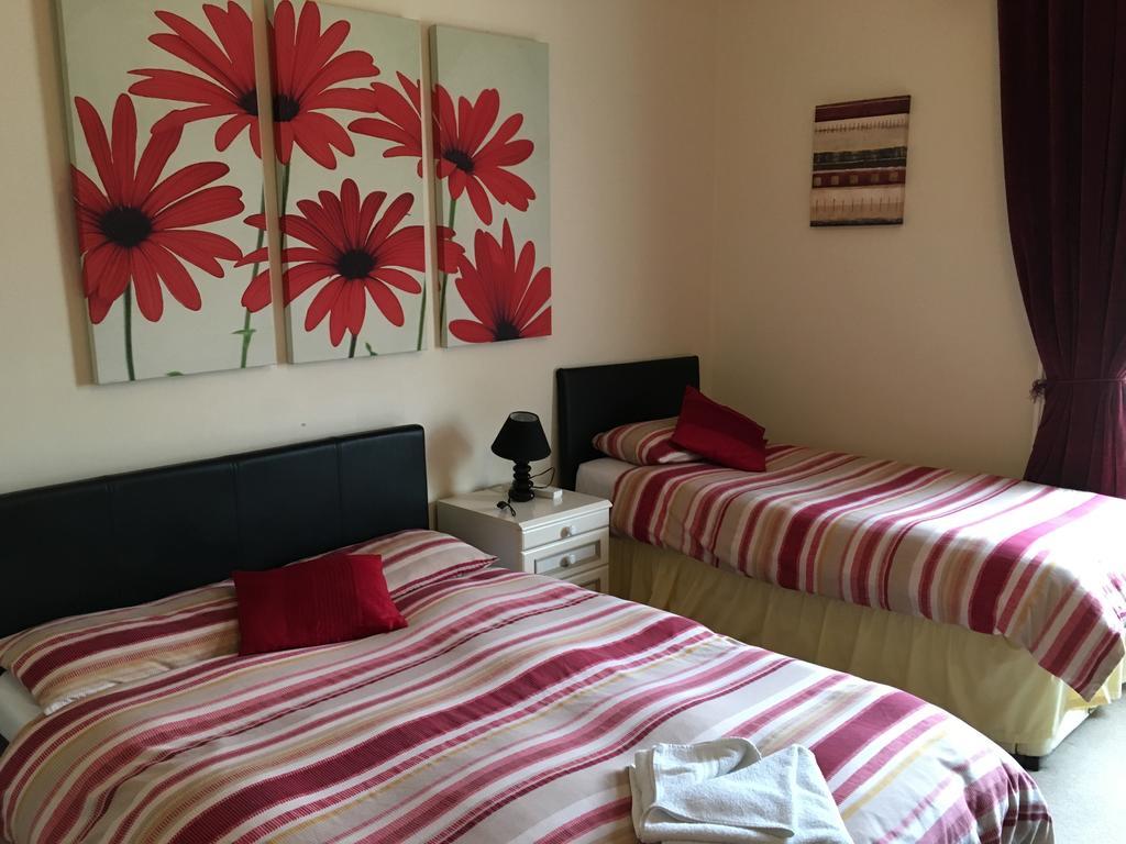 Bentons Guest House Cheltenham Eksteriør billede