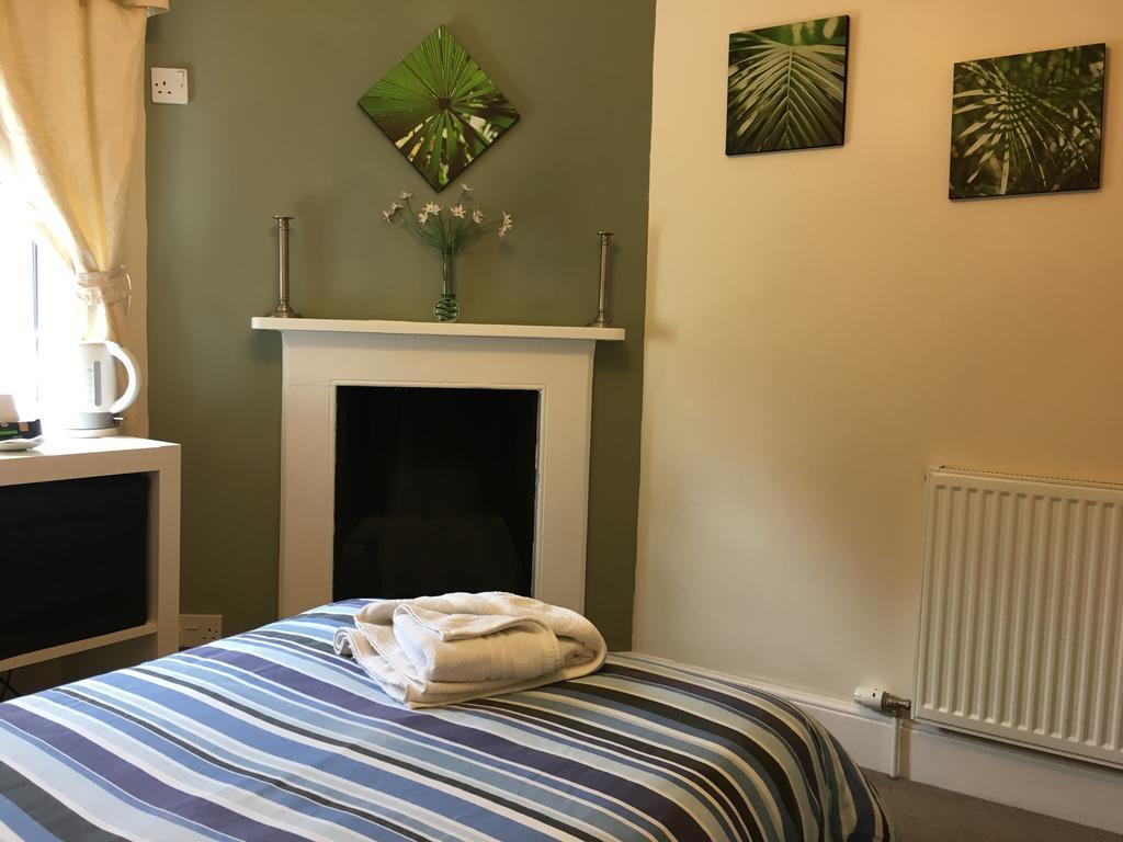 Bentons Guest House Cheltenham Eksteriør billede