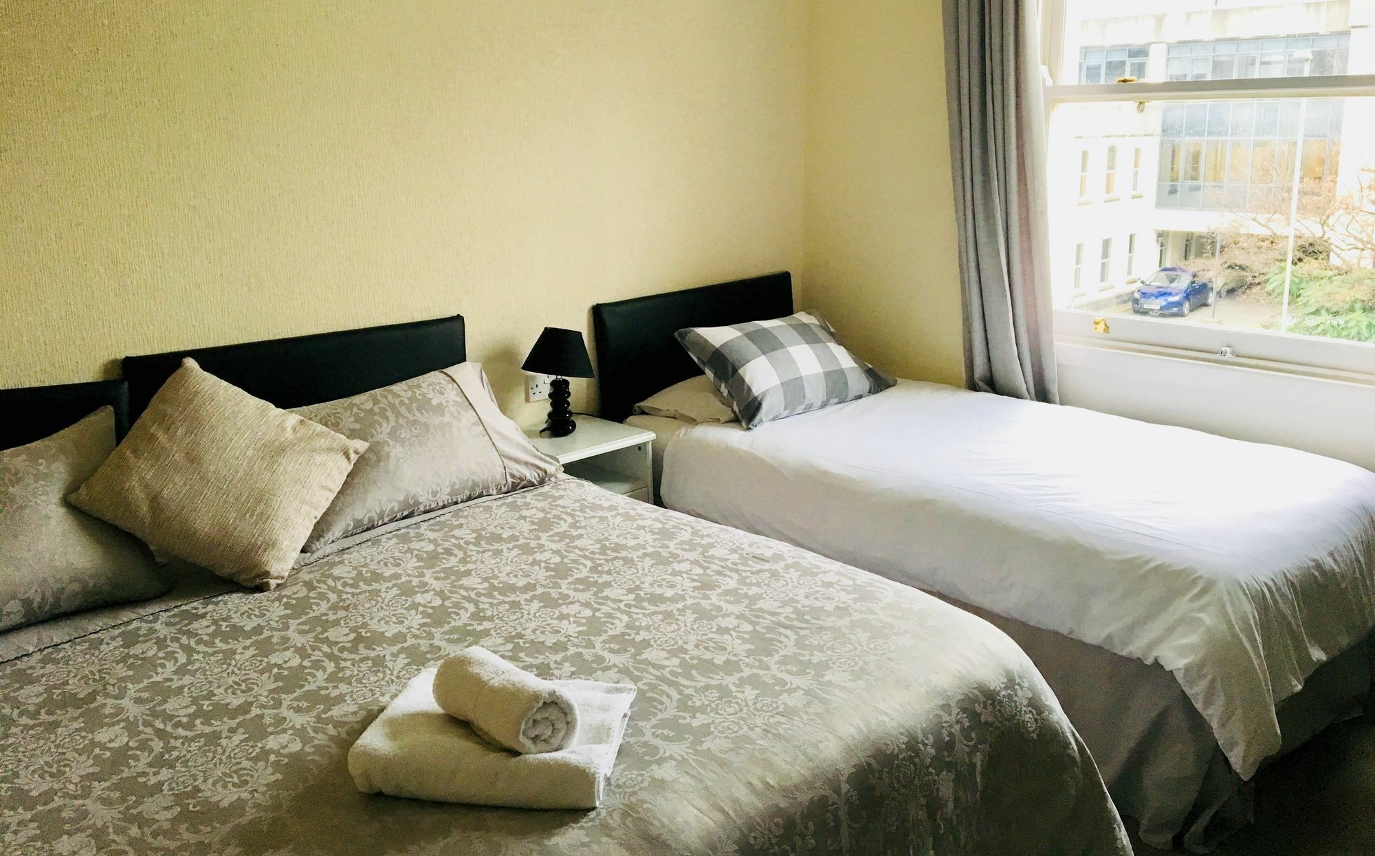 Bentons Guest House Cheltenham Eksteriør billede